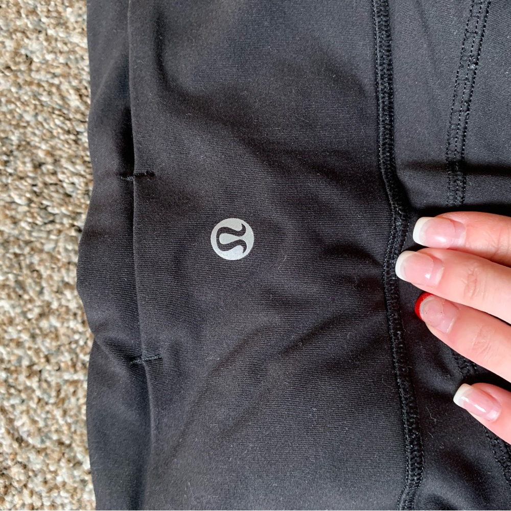 Womens Lululemon leggings size 2 (no trade)